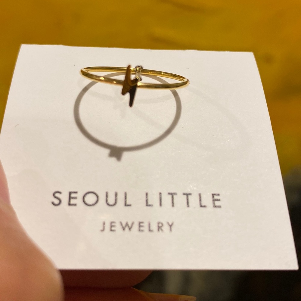 NWT Seoul Little lightning bolt ring - Picture 5 of 5